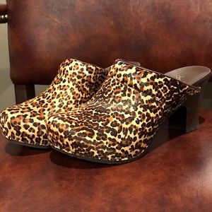 Dansko leopard animal print slide clog heels 38